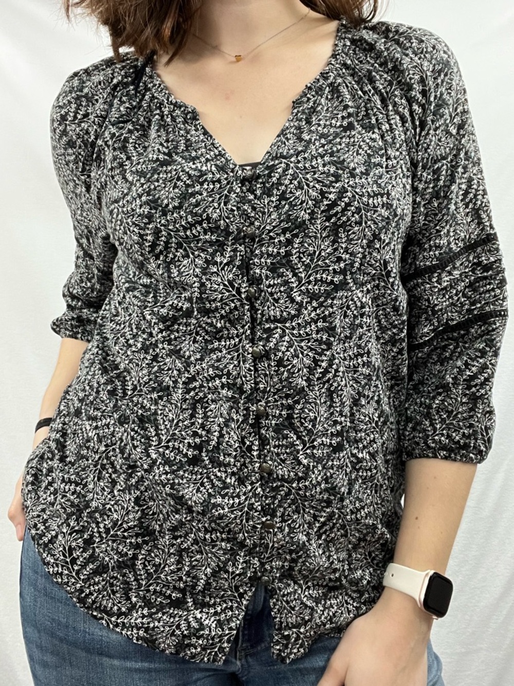 Black & White Floral-Print Button Front Blouse